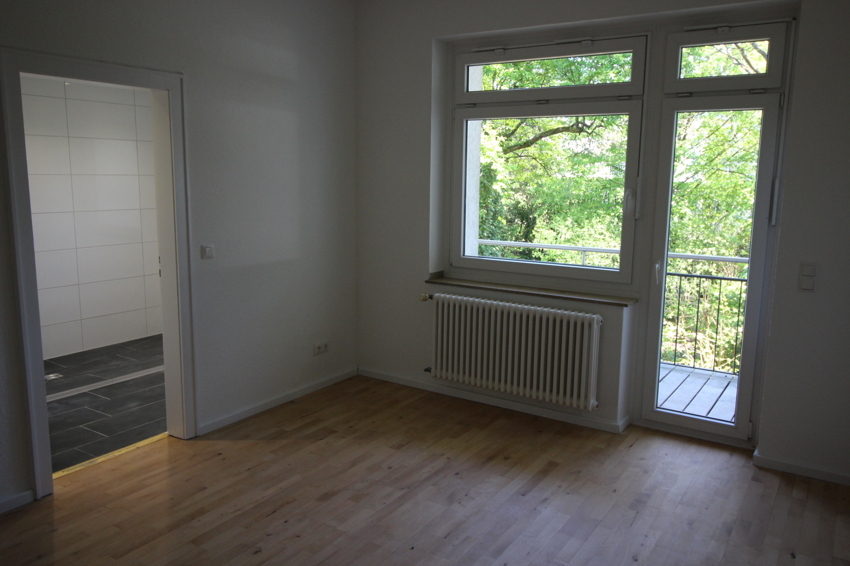 Sanierte 3 Zi.-Wohnung mit Balkon und Garage - Photo 1