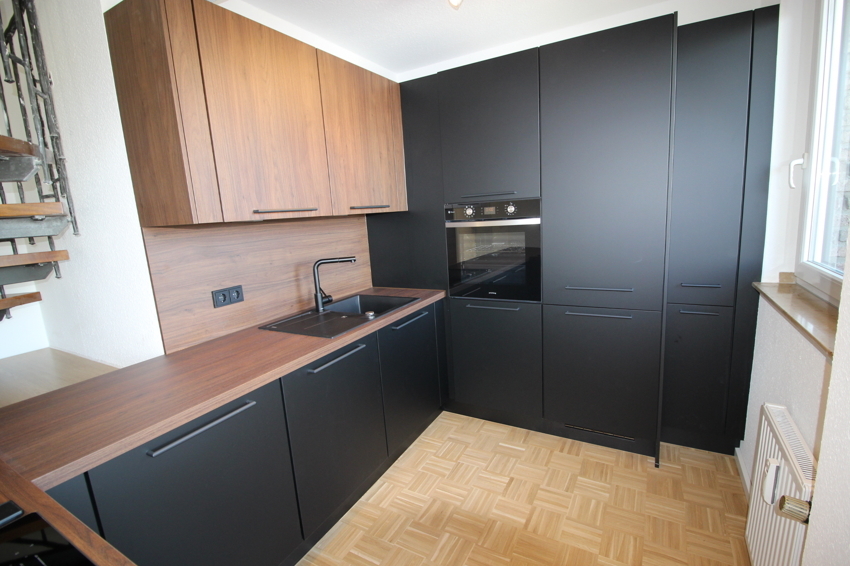 Modernisierte 101qm DG-Maisonette Whg. mit 5ZKD2xB incl. neuer Küche, Keller u. Garage zu vermieten. - Foto 3