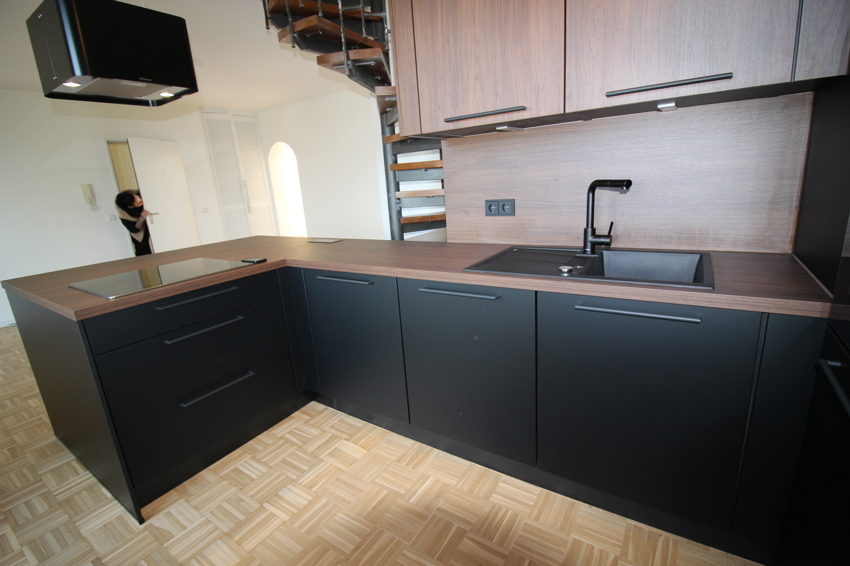 Modernisierte 101qm DG-Maisonette Whg. mit 5ZKD2xB incl. neuer Küche, Keller u. Garage zu vermieten. - Foto 5