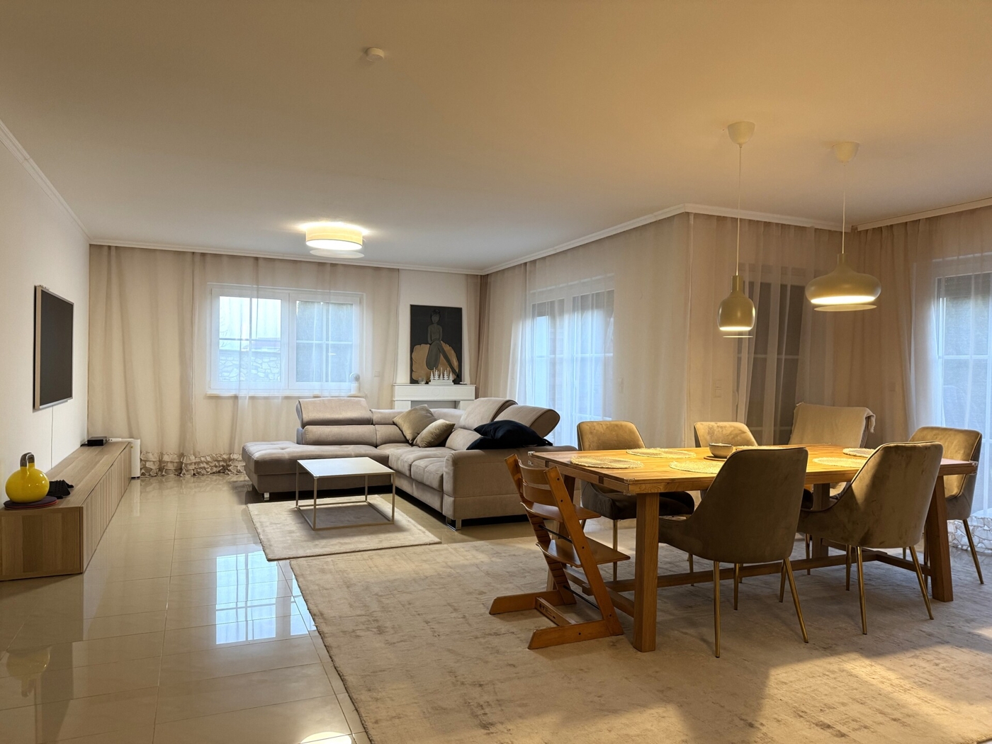 Wohn- Essbereich ELW