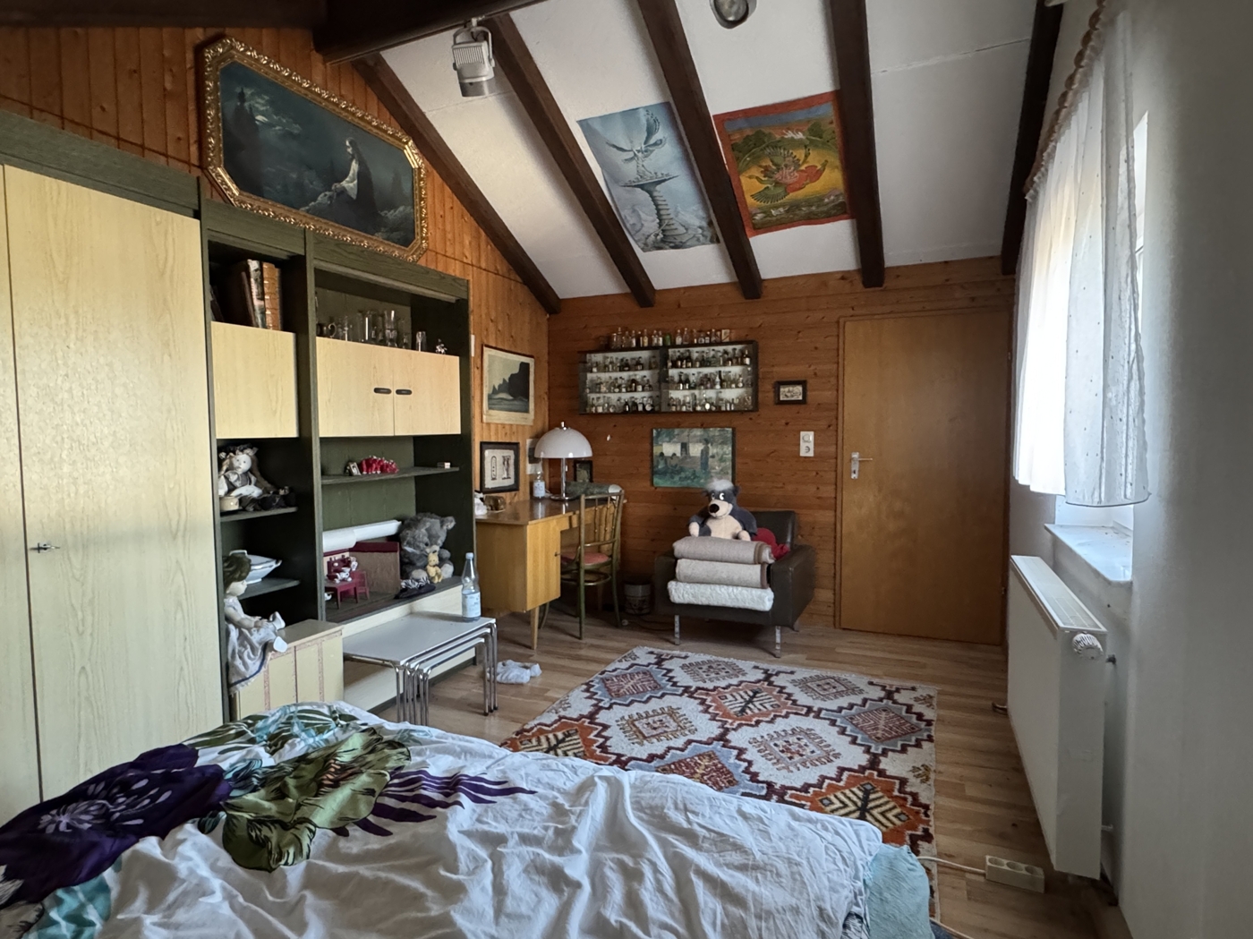 Dachspitz ausgebautes Zimmer Bild 2