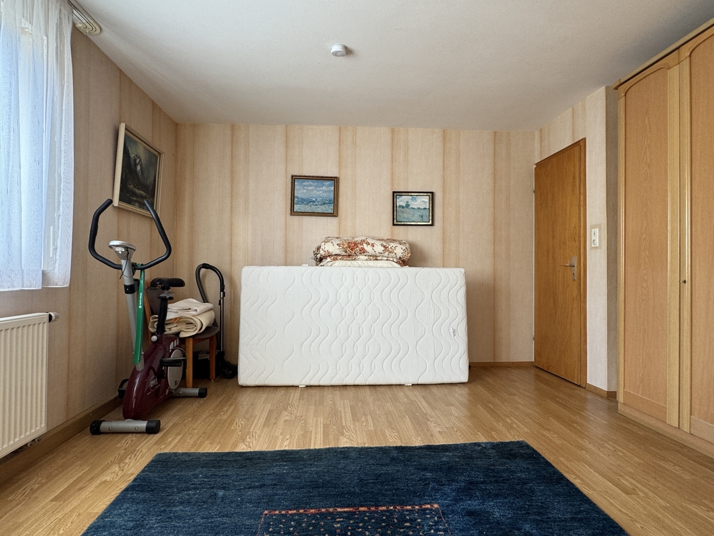 Schlafzimmer  2 OG Bild 2