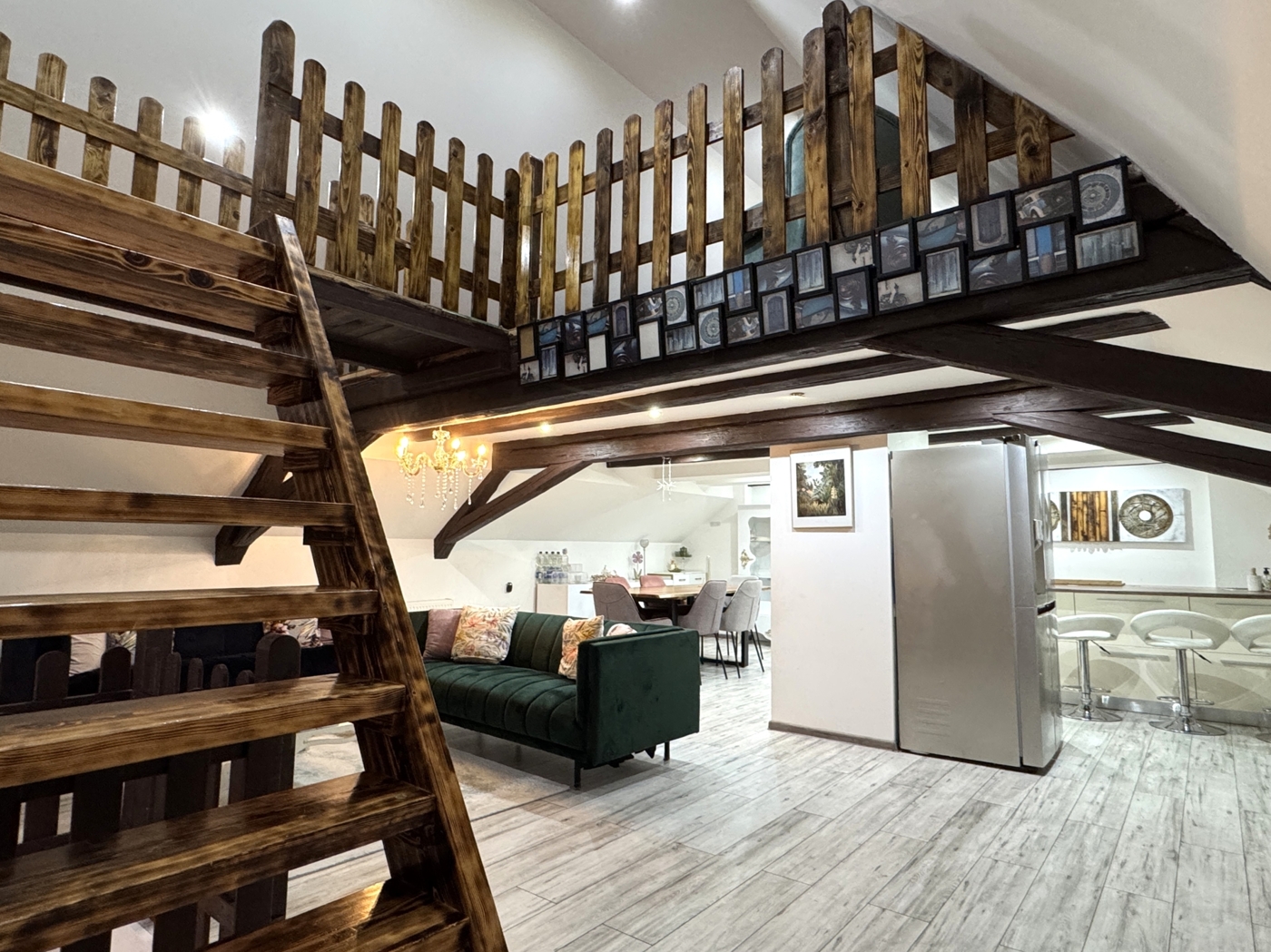 DG Wohn, Koch- und Essbereich