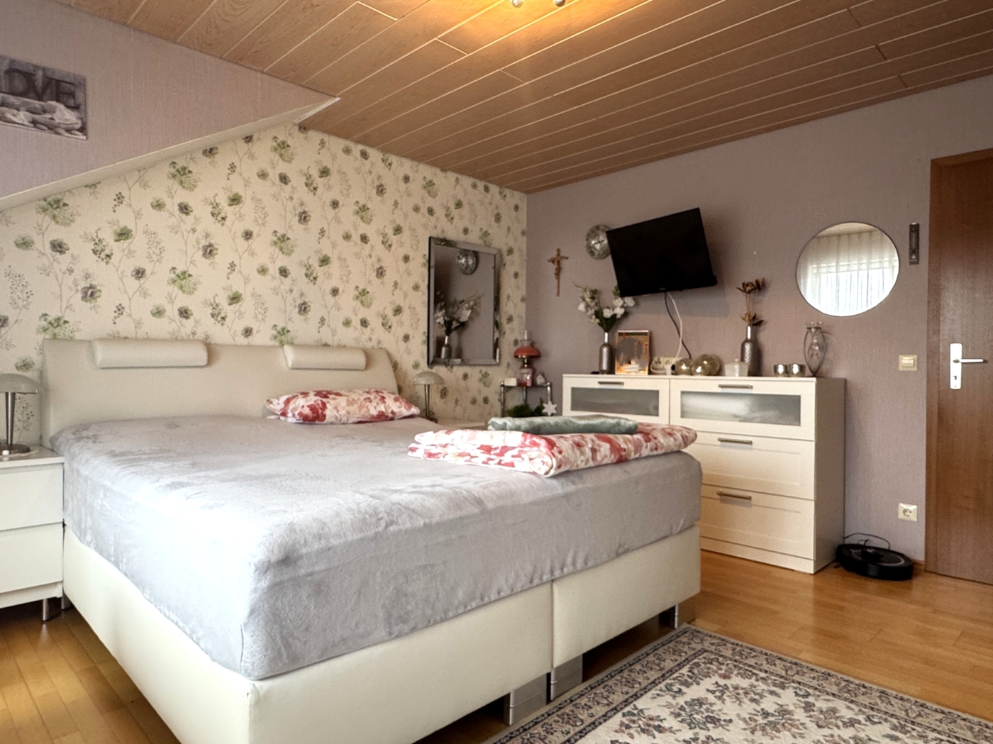 Schlafzimmer Bild 3