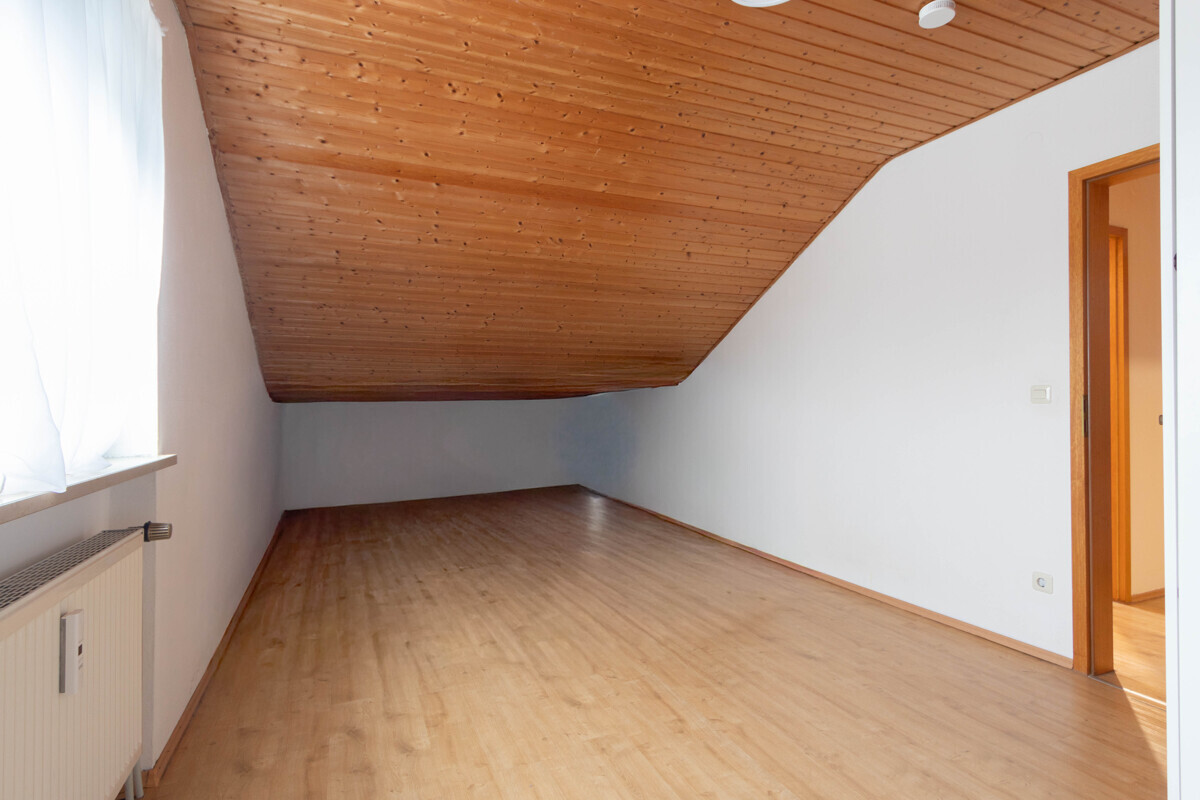 Charmante 2-Zimmer-Wohnung mit Balkon in Ingolstadt-West - Photo 2