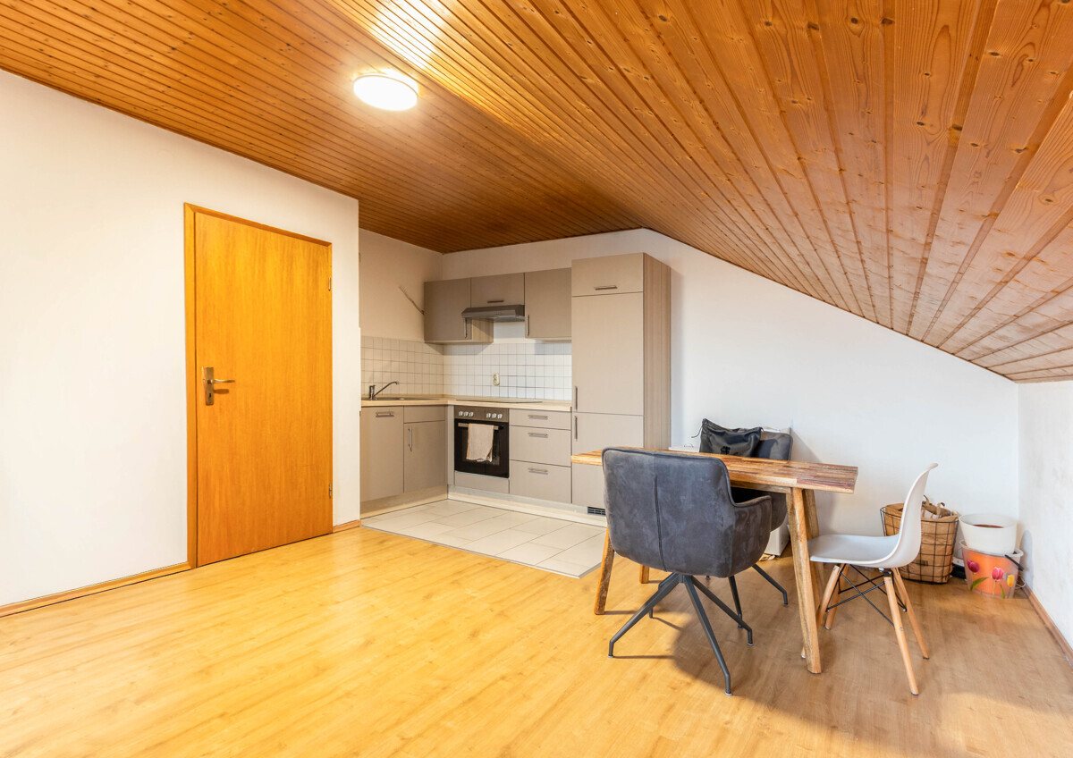 Charmante 2-Zimmer-Wohnung mit Balkon in Ingolstadt-West - Photo 3