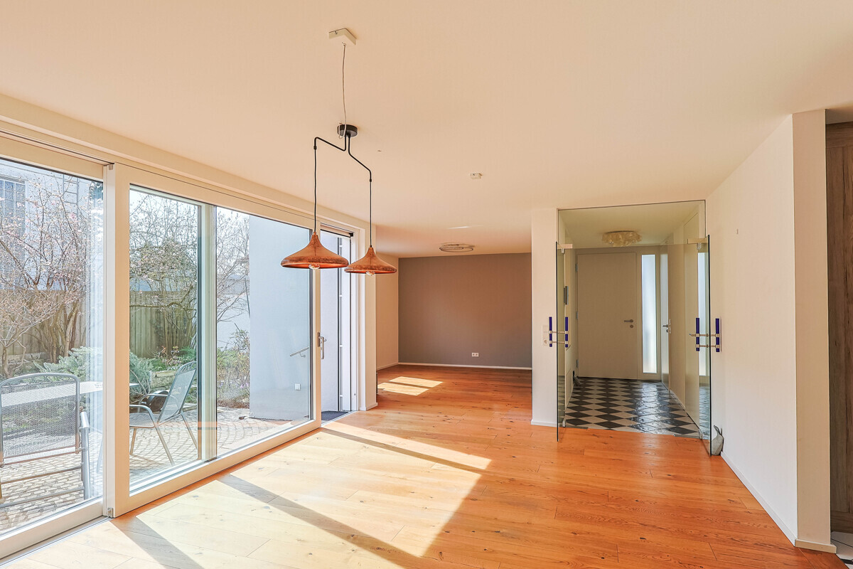 Modernes Einfamilienhaus mit integrierter Büroetage - Foto 2