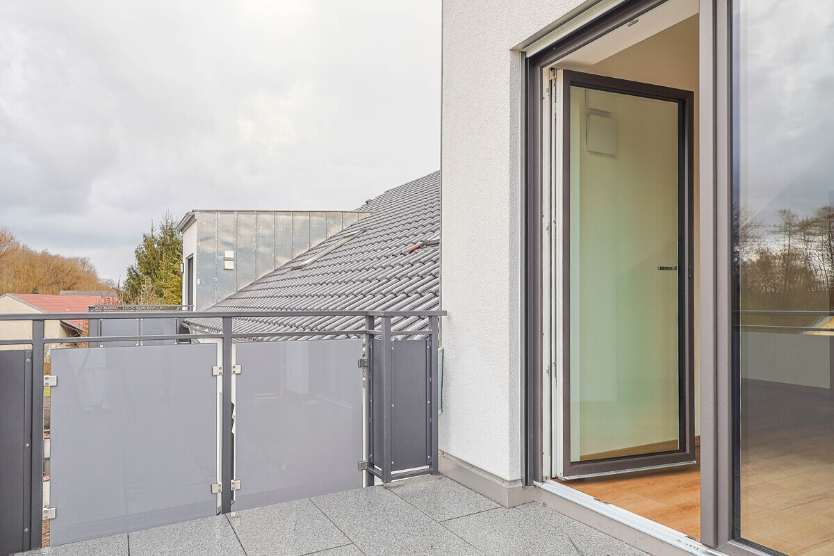 Stilvoller Neubau-Erstbezug mit 3 Zimmern und Balkon - Photo 4