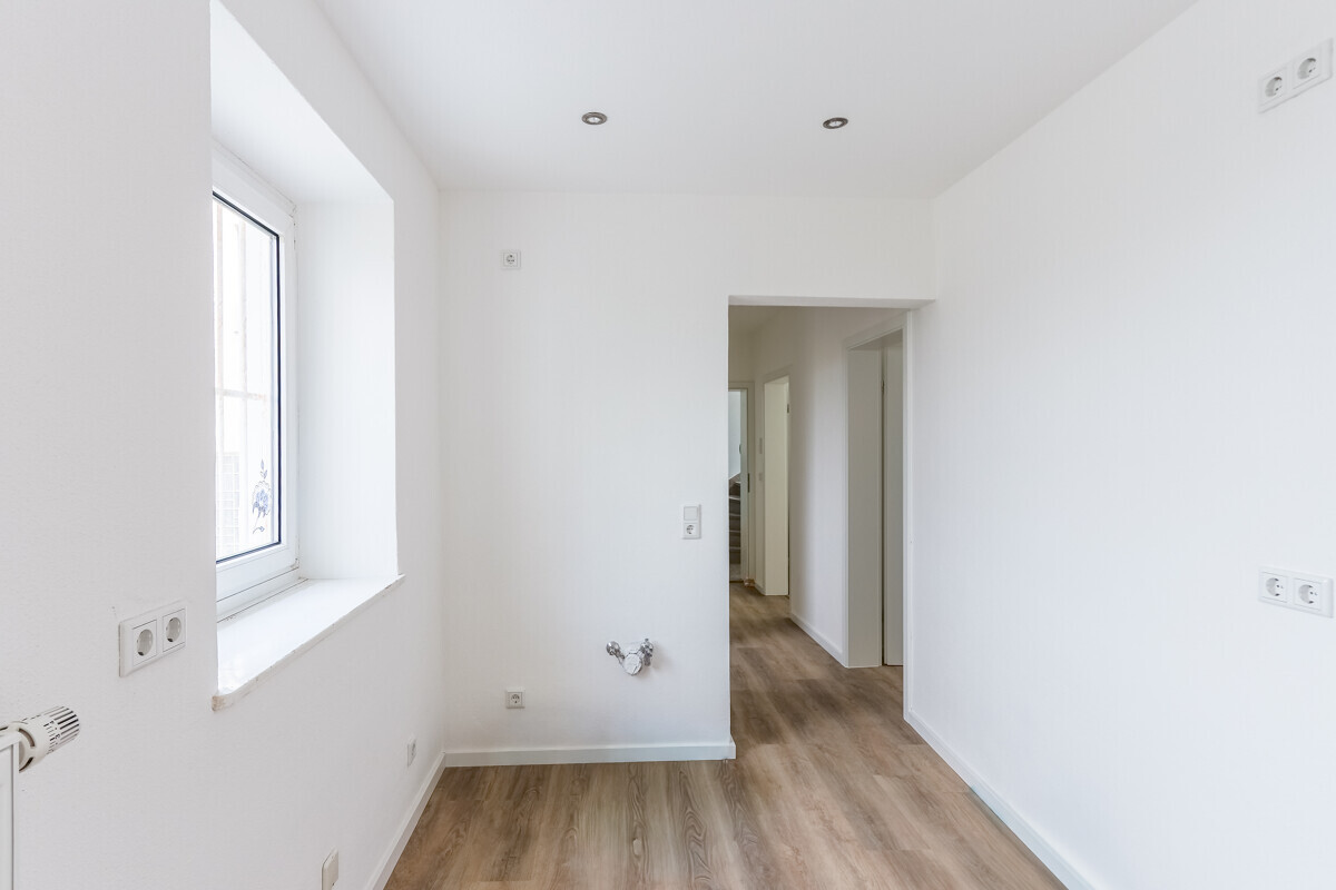 Kuschelige 3 Zimmer unweit der Fußgängerzone - Erstbezug nach Sanierung! - Photo 2