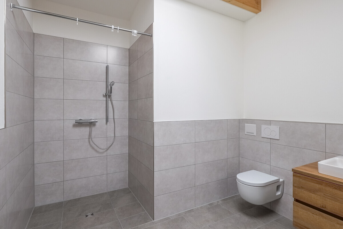 2,5-Zimmer-Wohnung mit Dachterrasse im Neubau! - Photo 2