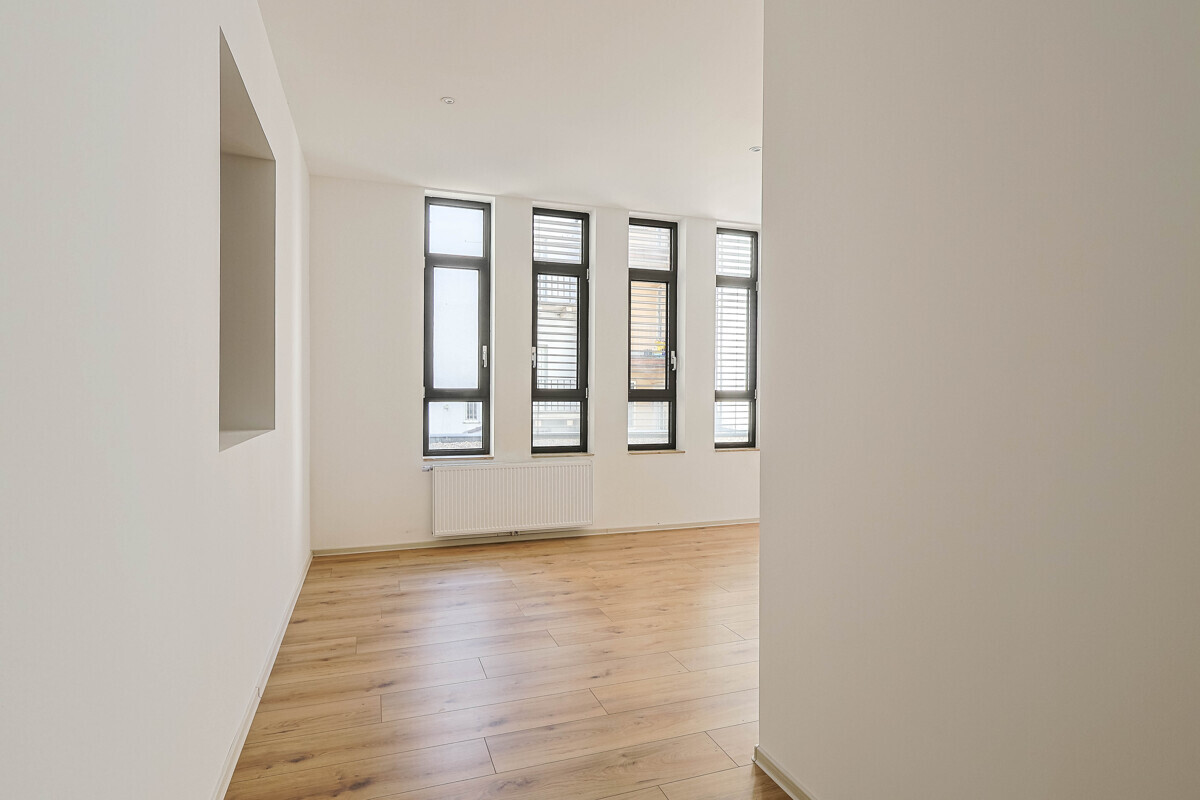 Urban trifft modern: 3-Zimmer-Wohnung im Zentrum der Altstadt - Photo 5