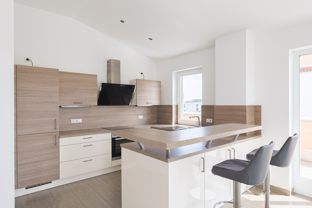 Hochwertige Penthouse-Wohnung mit weitläufiger Dachterrasse in Ingolstadt-Hollerstauden! - Foto 2