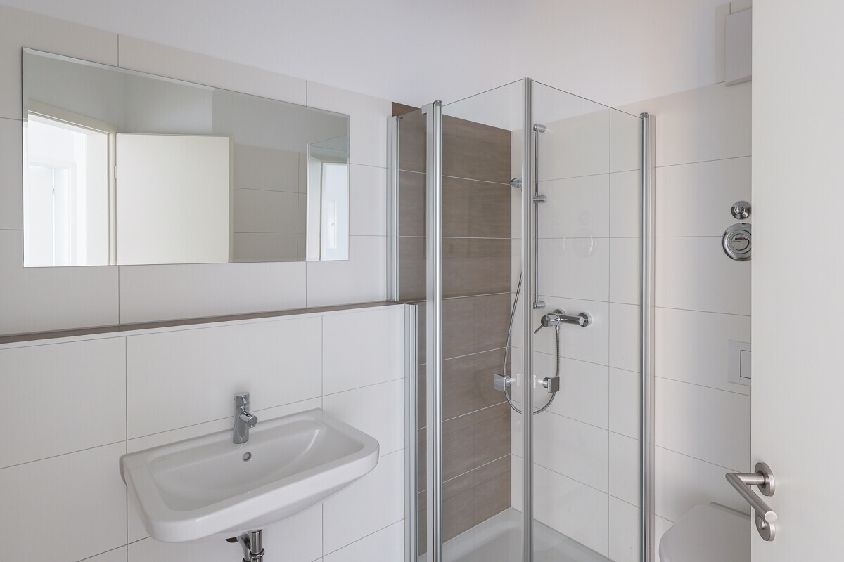 Hochwertige Penthouse-Wohnung mit weitläufiger Dachterrasse in Ingolstadt-Hollerstauden! - Foto 5