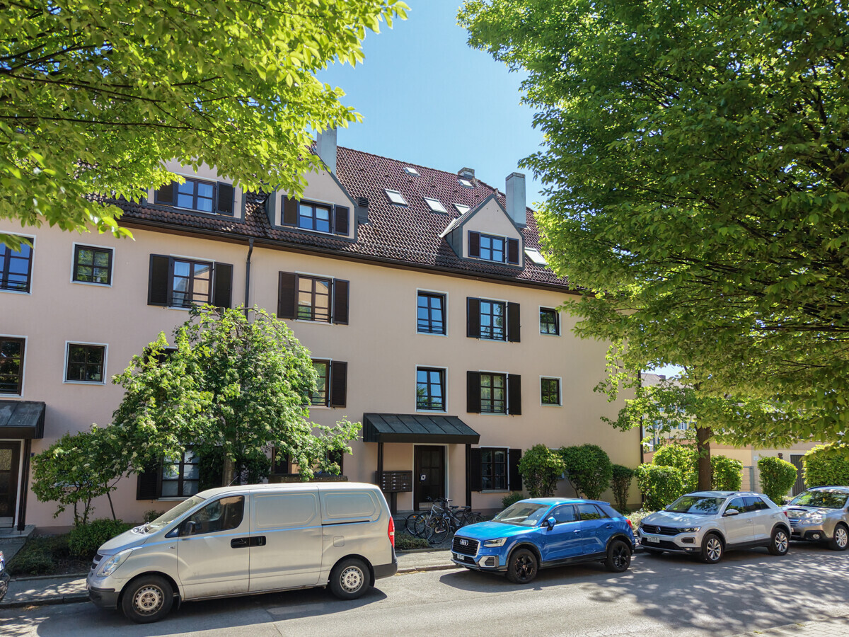 3,5-Zimmer-Maisonette-Wohnung mit Balkon und Tiefgarage in Ingolstadt-Nord! - Photo 4