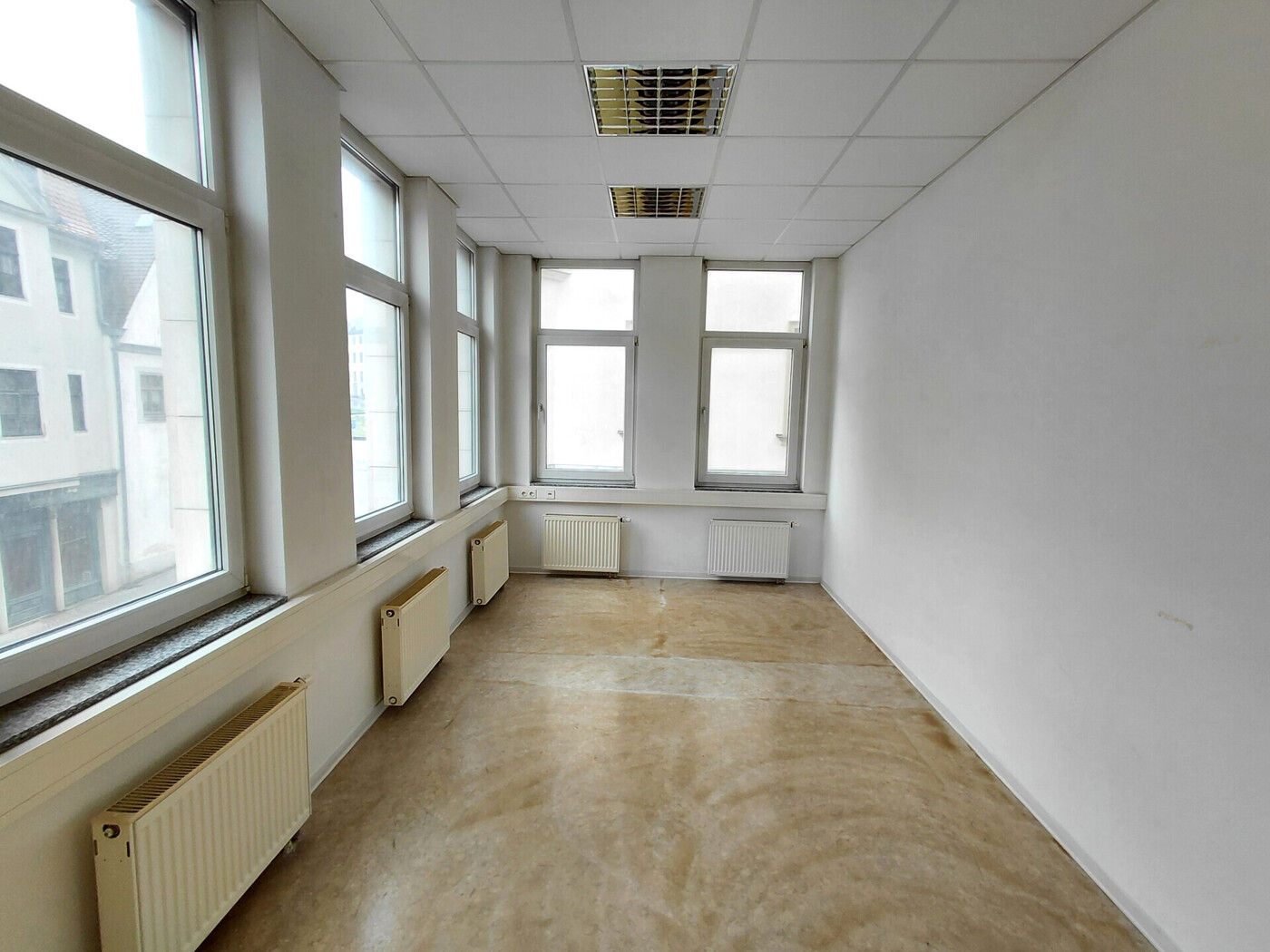 Büro 4