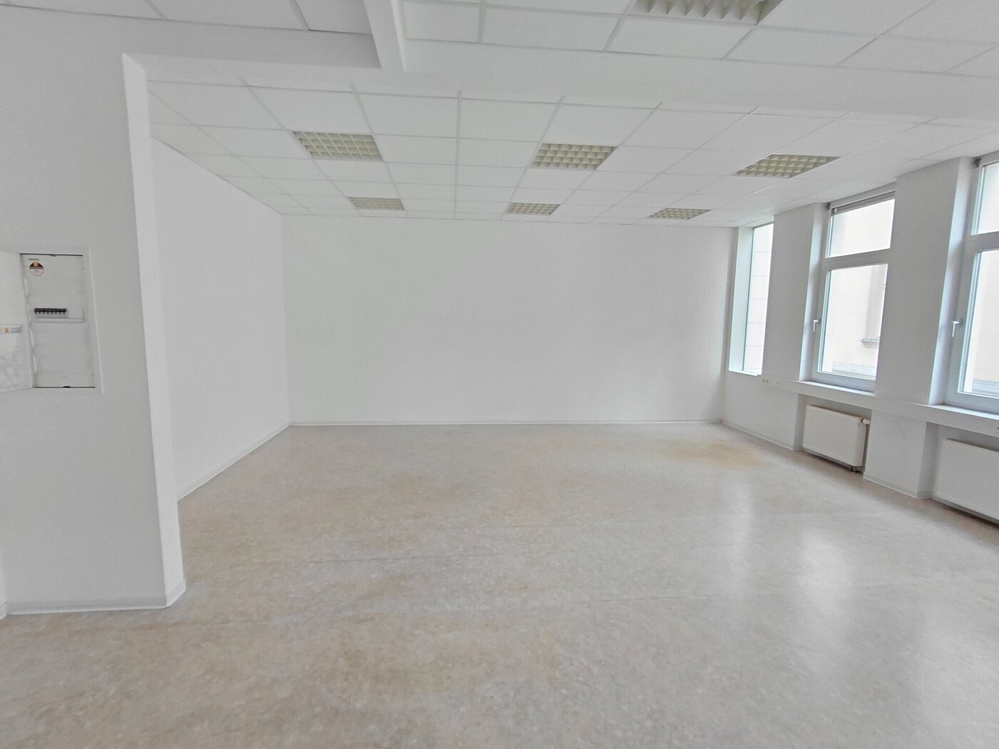 Büro 1