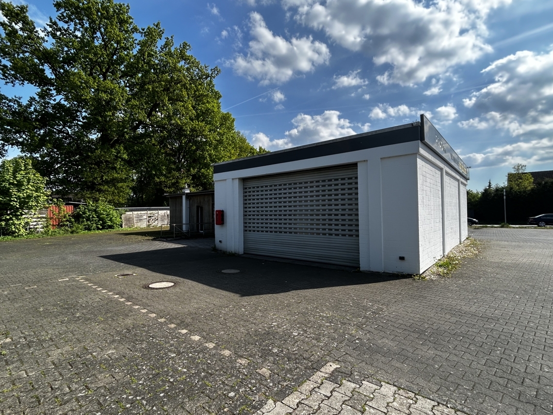 Ansicht Werkstatt und Bürogebäude