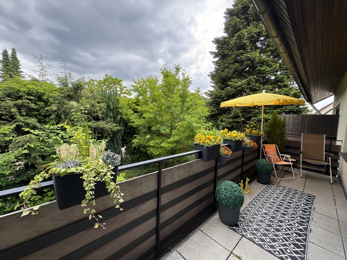 Balkon OG