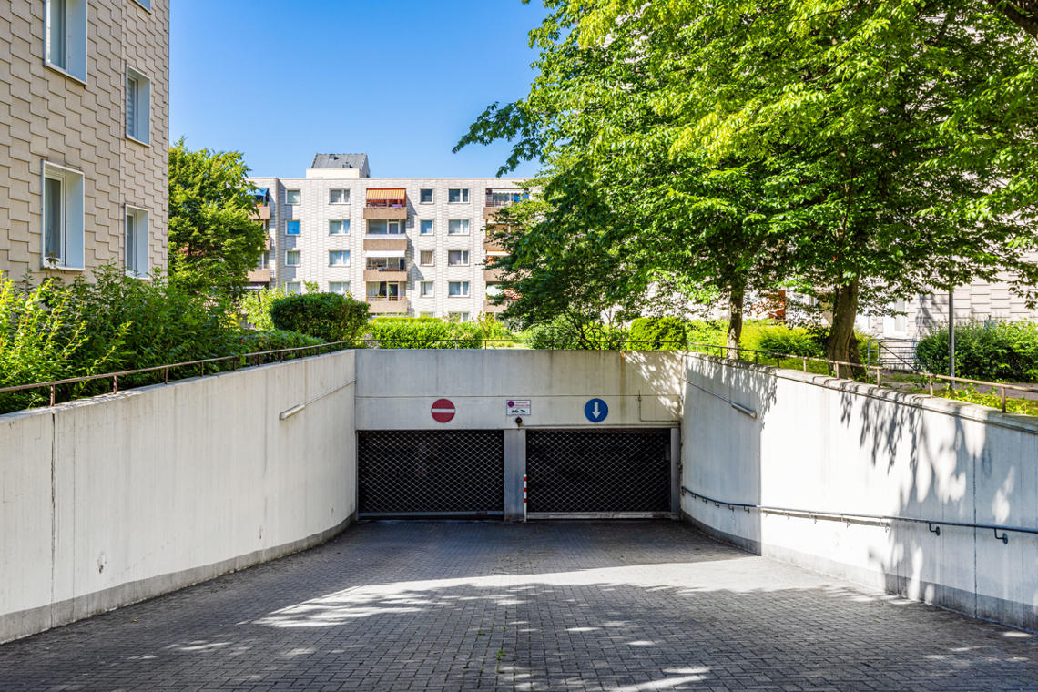 Tiefgarageneinfahrt