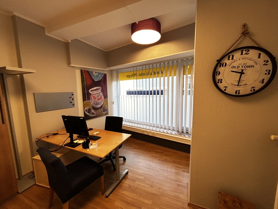 Büro 1