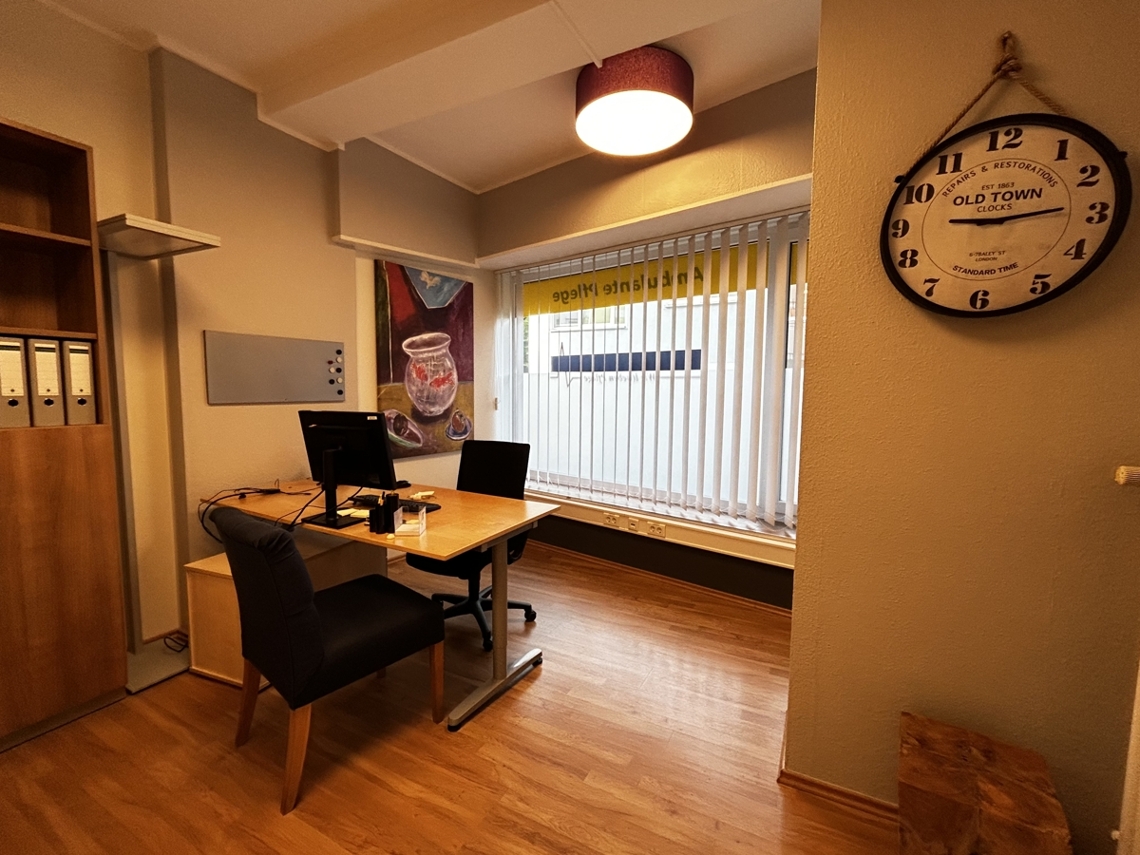 Büro 1