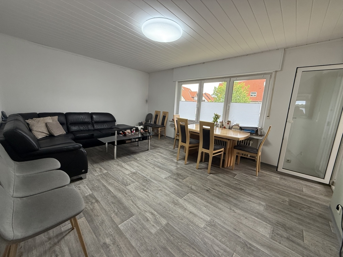 Wohn-/Esszimmer - 1. OG