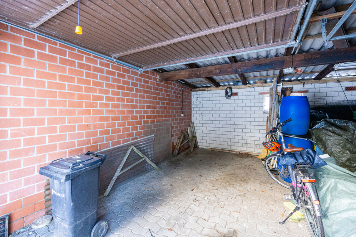 Doppelgarage am Wohnhaus