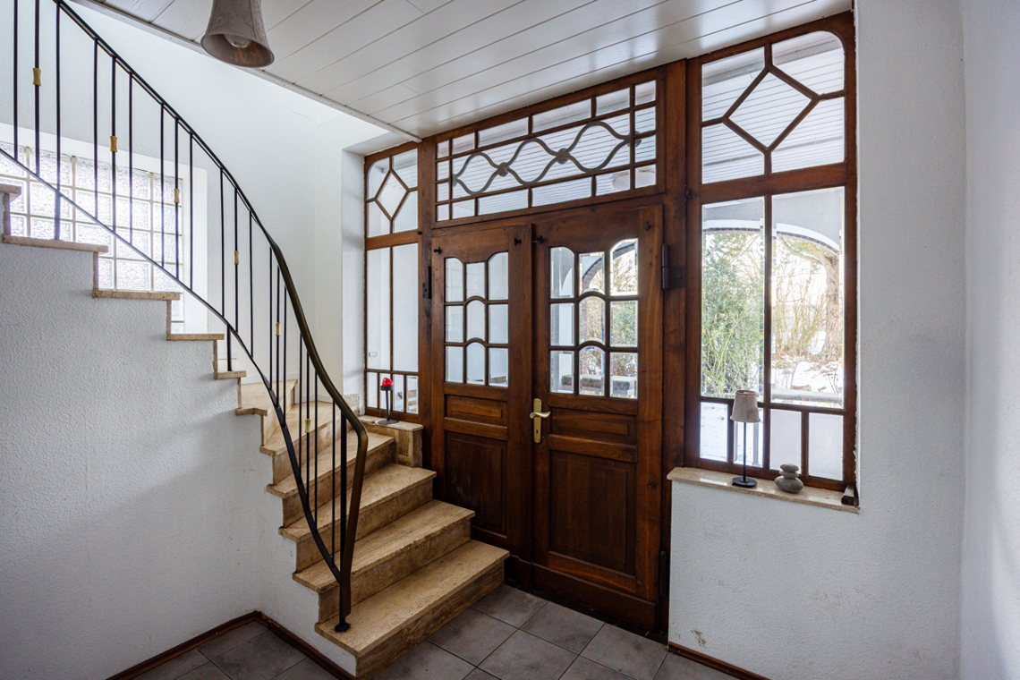 Eingang zur Wohnung OG