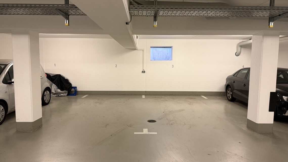 Tiefgaragenstellplatz