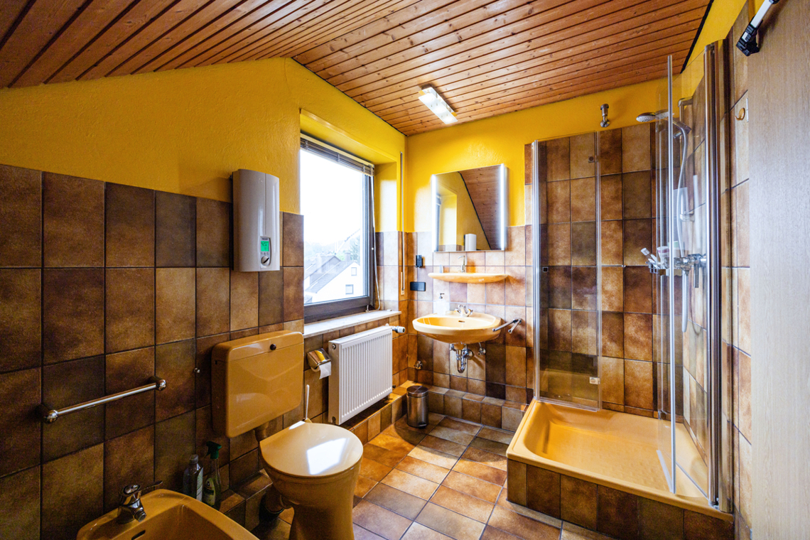 Badezimmer Dachgeschoss