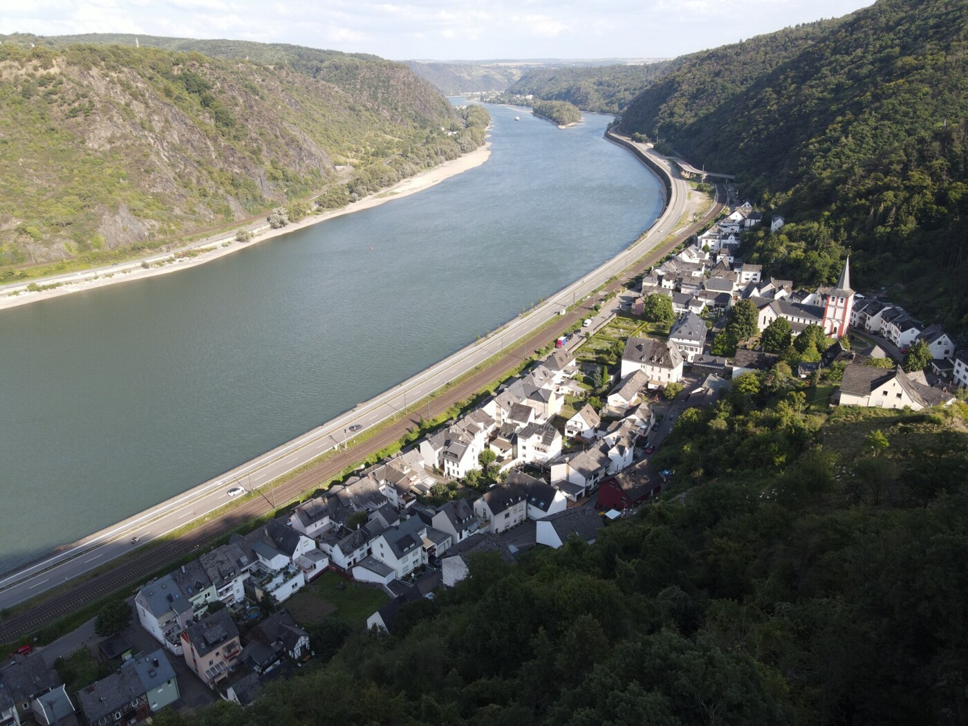 Außenansicht Rhein1
