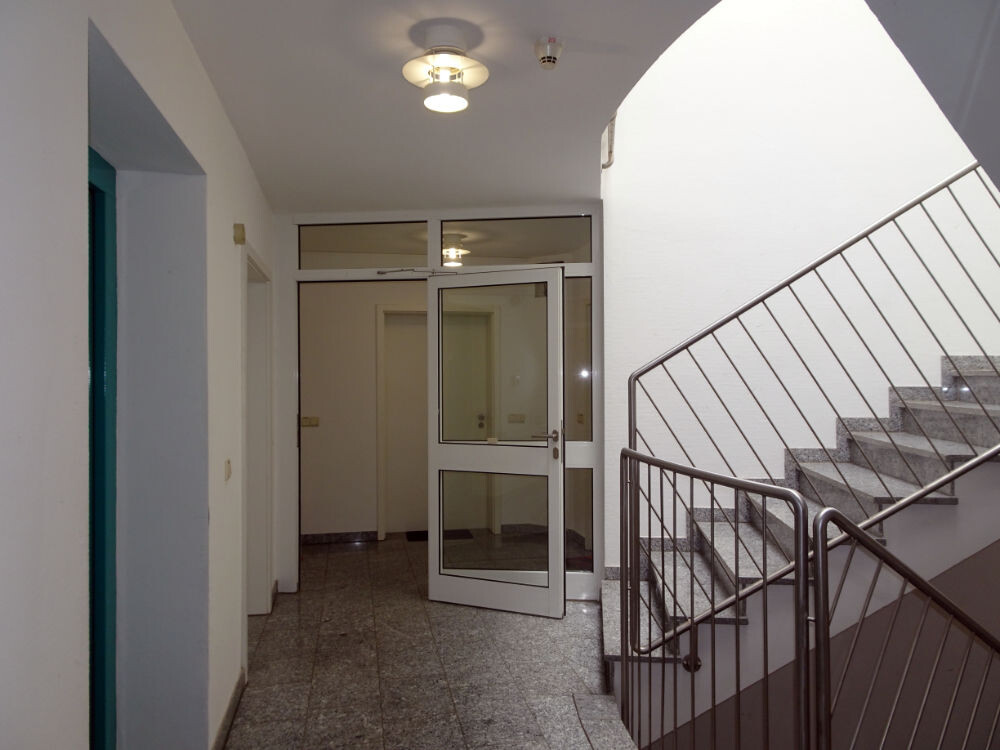 Treppenhaus Wohnungszugang.png