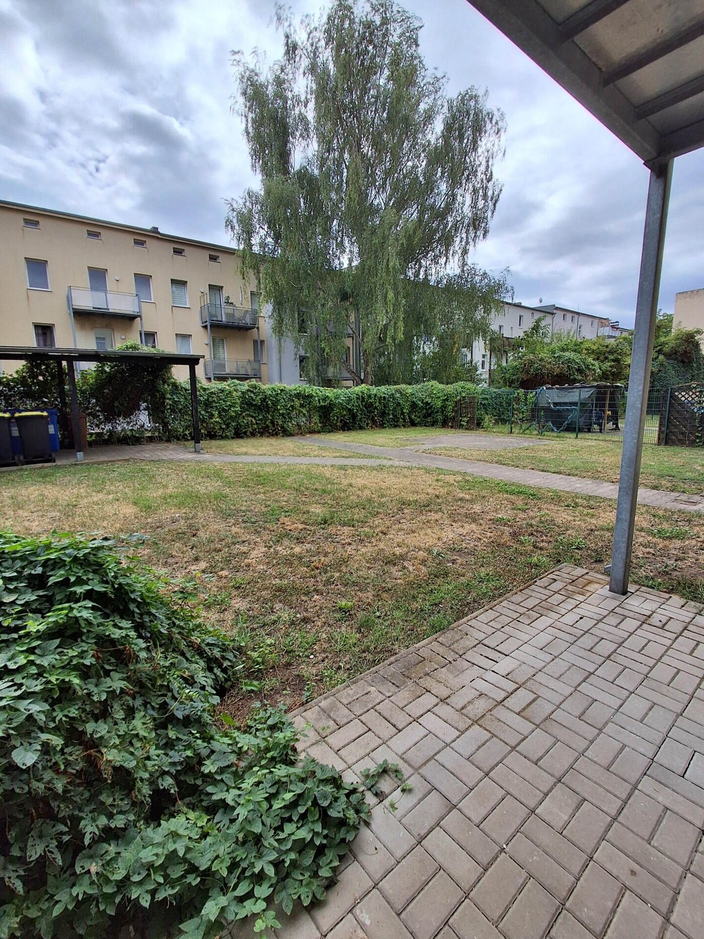 Gartenmitbenutzung mit eigener Terasse