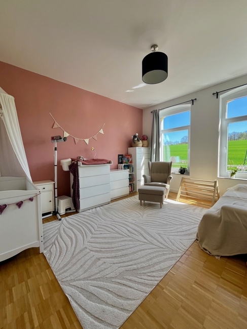 Großzügige,moderne 3-Zimmer-Wohnung mit kleinem Balkon,Gäste-WC, Außenstellplatz in idyllischer Lage - Photo 4