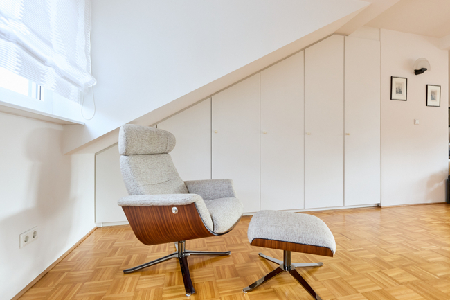 Teilmöbliertes Reihenmittelhaus mit Einbauküche, SW-Garten, Garage und Außenstellplatz - Photo 3
