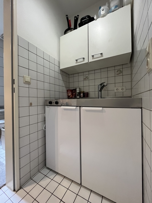 Frisch renoviert vor Einzug!1-Zi.-Appartement mit Tageslicht-Duschbad, Kochnische in begehrter Lage - Photo 3