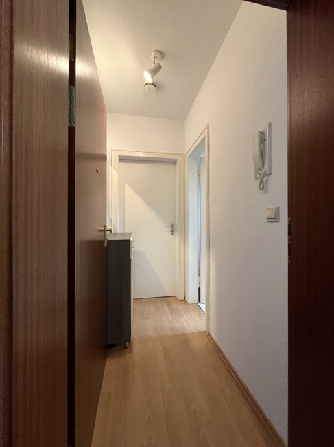 Frisch renoviert vor Einzug!1-Zi.-Appartement mit Tageslicht-Duschbad, Kochnische in begehrter Lage - Photo 2