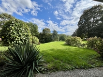 Terrasse mit Gartenblick