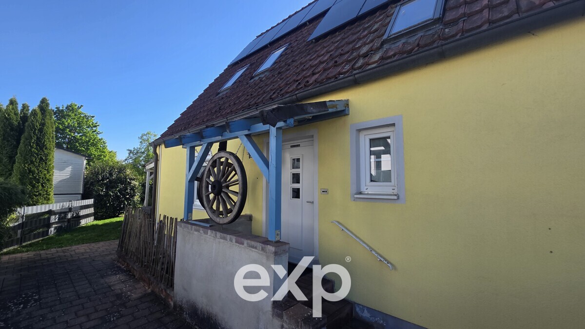 Einfamilienhaus mit Doppelgarage