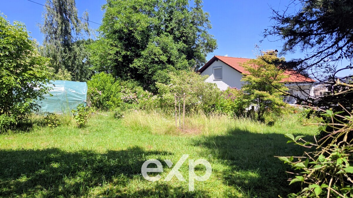 EFH, Großes Grundstück, Hanglage - mit Nießbrauch