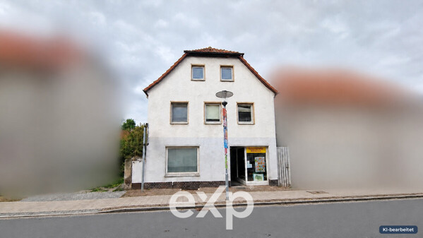05_Expose_Titelbild_Nachbarhaeuser_verwischt_KI-bearbeitet