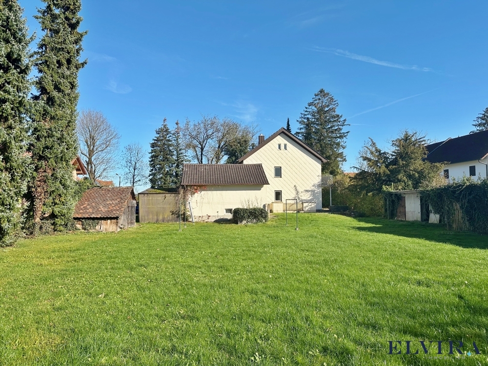 Estate Picture