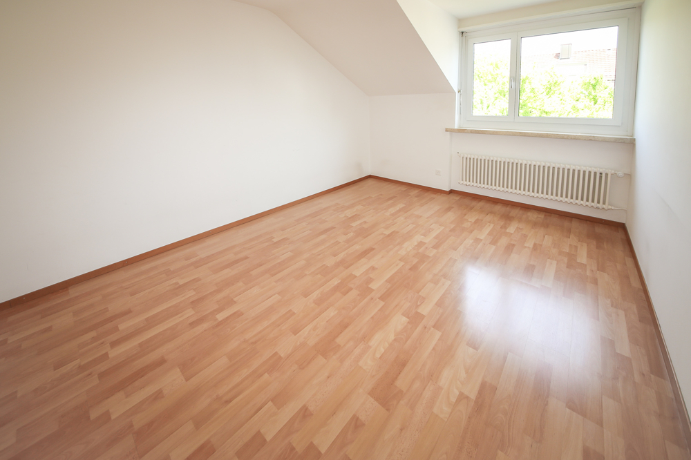 Miete: ZENTRALE Wohnung zum attraktiven Preis