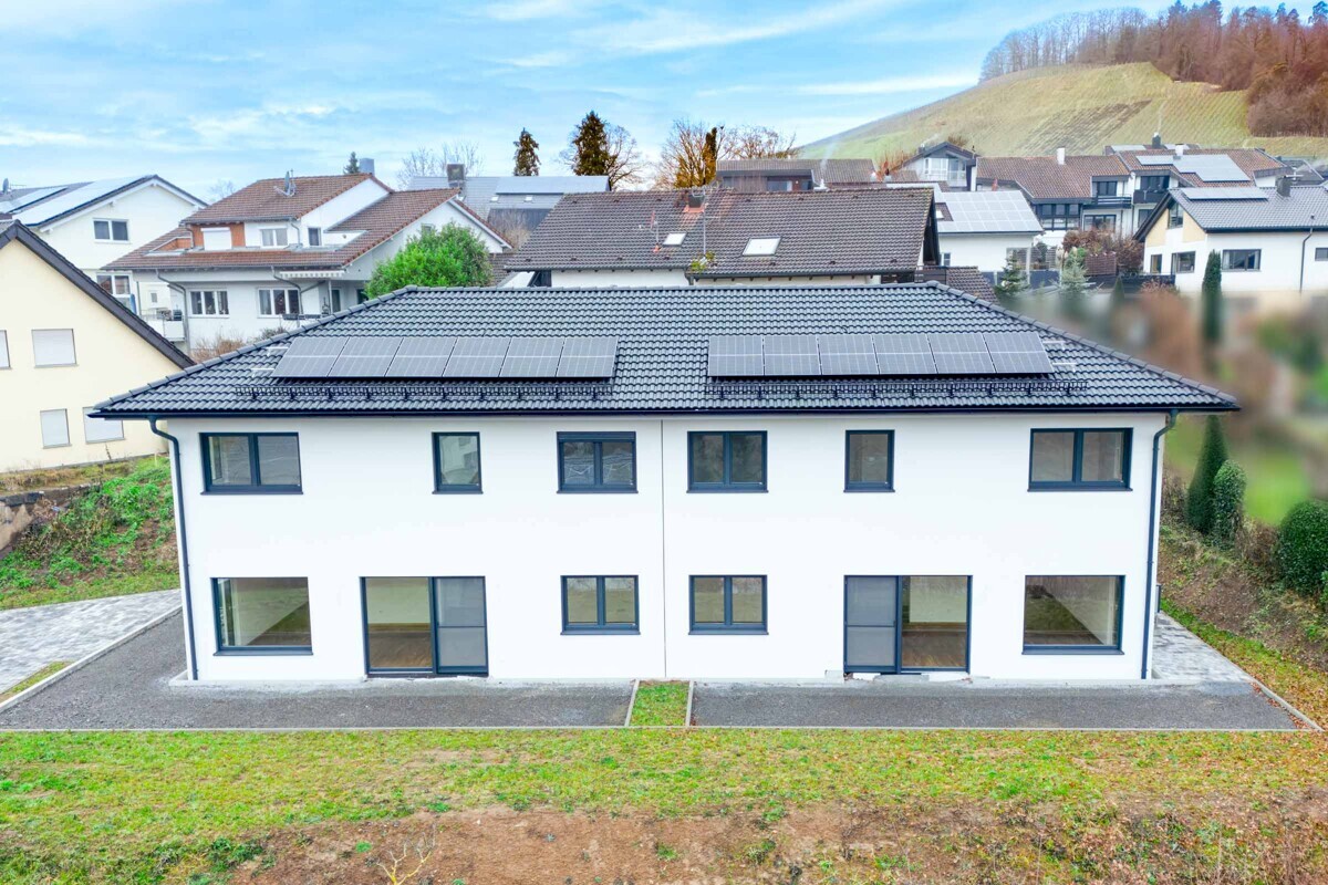 Neubau-Doppelhaushälfte in Bestlage – Einziehen, wohlfühlen, zuhause sein – courtagefrei!
