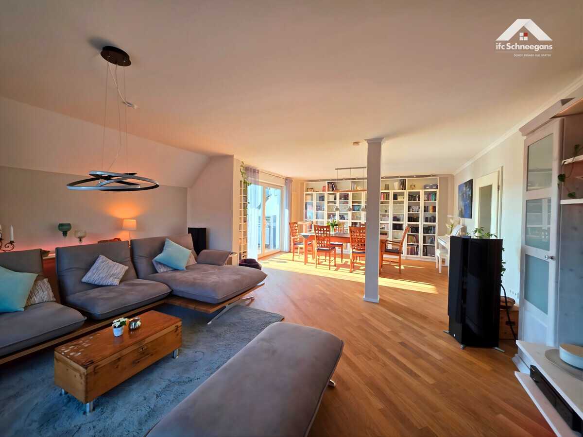 Wohn- Esszimmer.