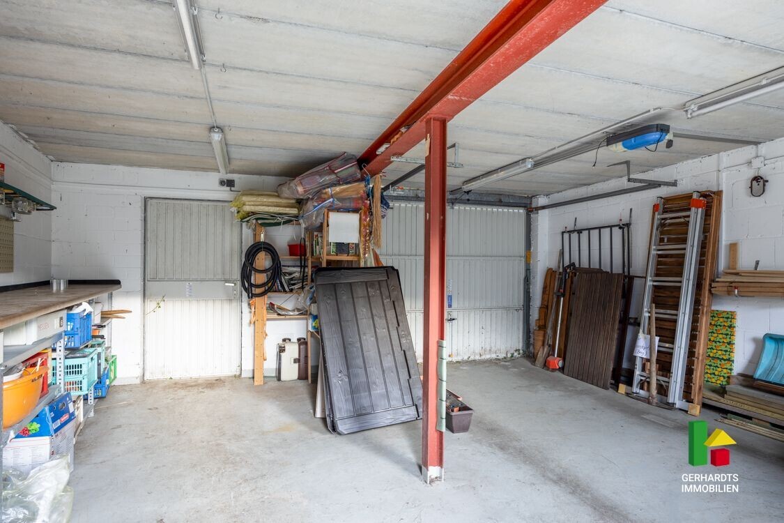 große Garage