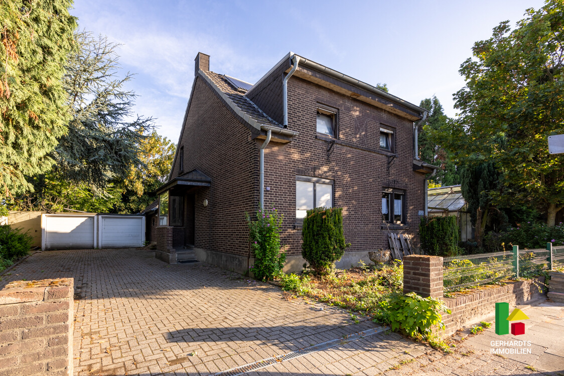 Straßenansicht