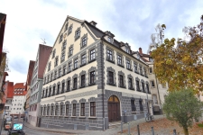 Gebäude