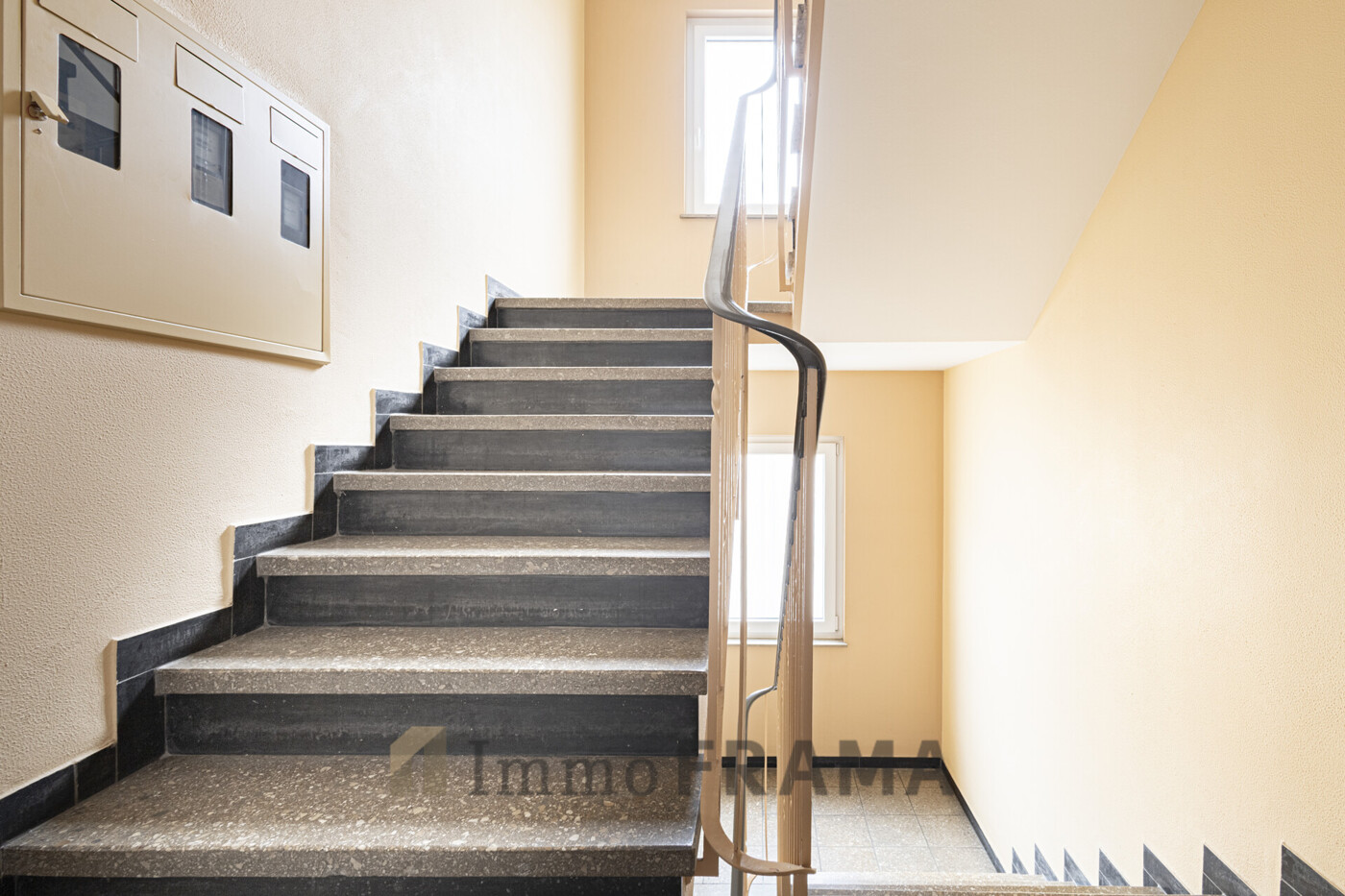 Gepflegtes Treppenhaus