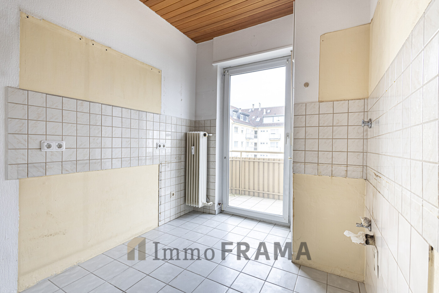 Küche mit Nordbalkon